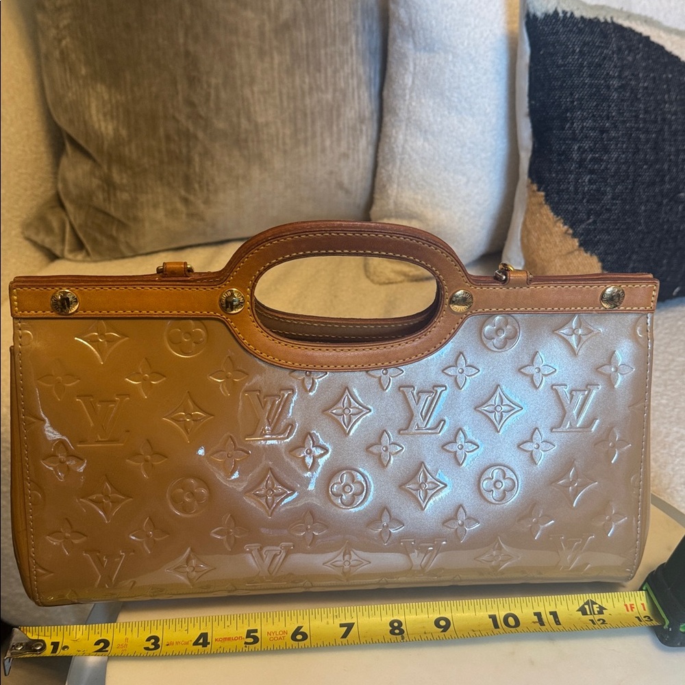 Louis Vuitton Vernis Roxbury with Detachable Shoulder Strap Authentic - Picture 11 of 14